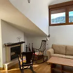 Atico Con Chimenea En