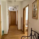 Apartament Atico Con Chimenea En *