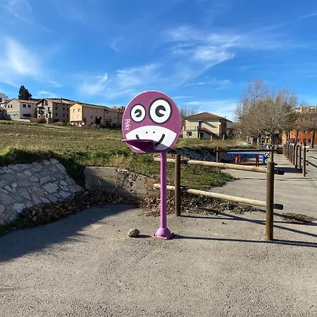 ático Con Chimenea En * Bronchales