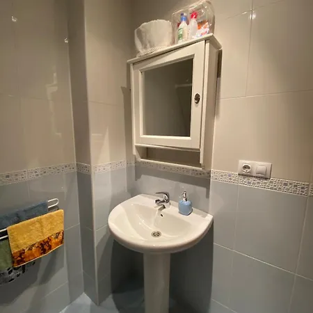 ático Con Chimenea En Bronchales