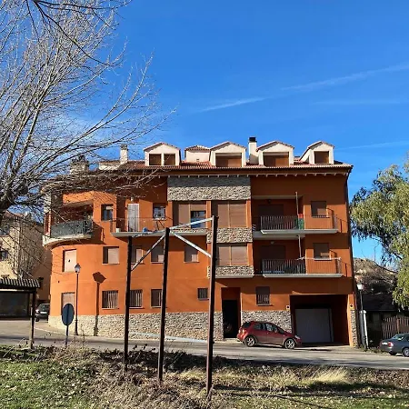 Apartamento ático Con Chimenea En *