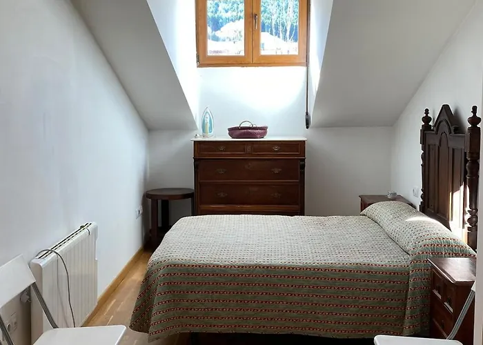 Atico Con Chimenea En Daire Bronchales