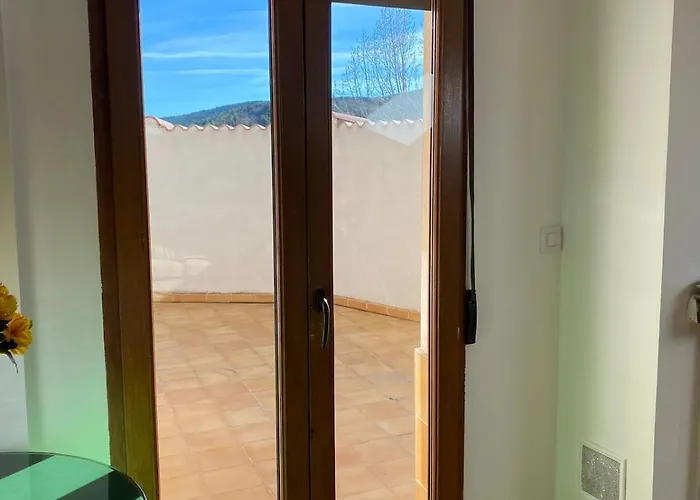 Atico Con Chimenea En * Bronchales