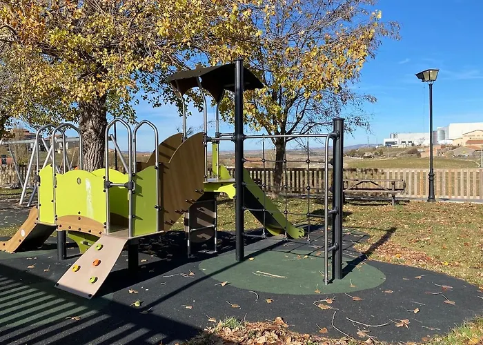 Atico Con Chimenea En Bronchales